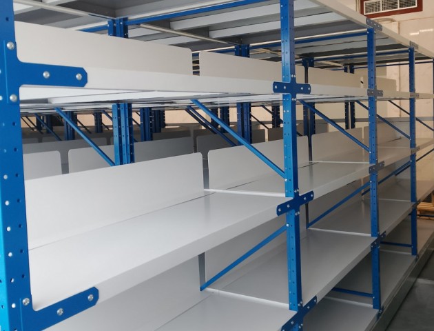 Среднегрузовые мобильные стеллажи